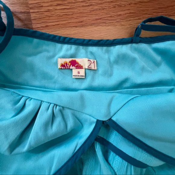 $10.00
Forever 21 summer dress with spaghetti straps - Picture 5 of 5